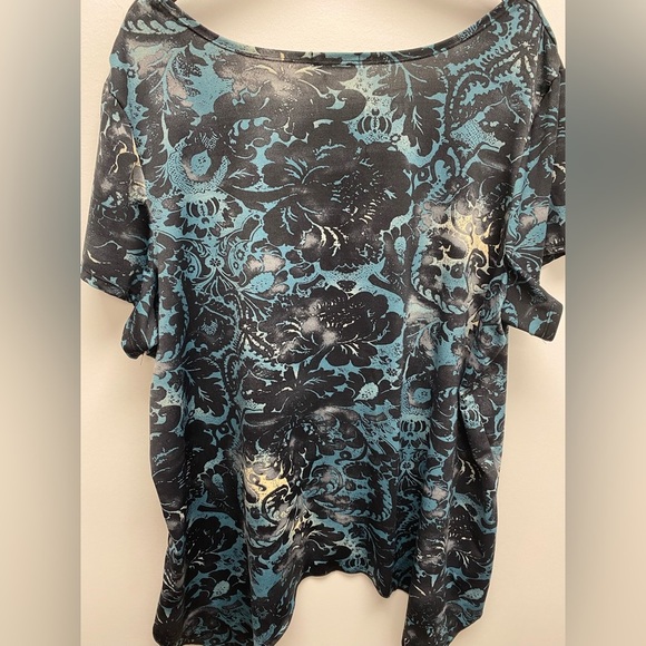2/$10✨ Time Square Teal/Black/Silver Abstract Top / Shirt Size 4x - Picture 2 of 7